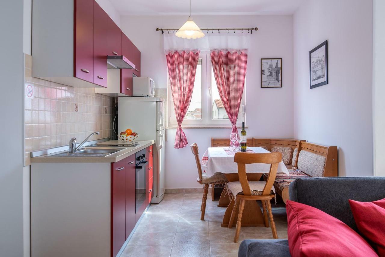 Apartment Bordeaux 29 Rovinj Eksteriør bilde